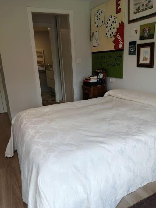 Piso Impecable 140M En El Centro De Vigo Apartment Bagian luar foto
